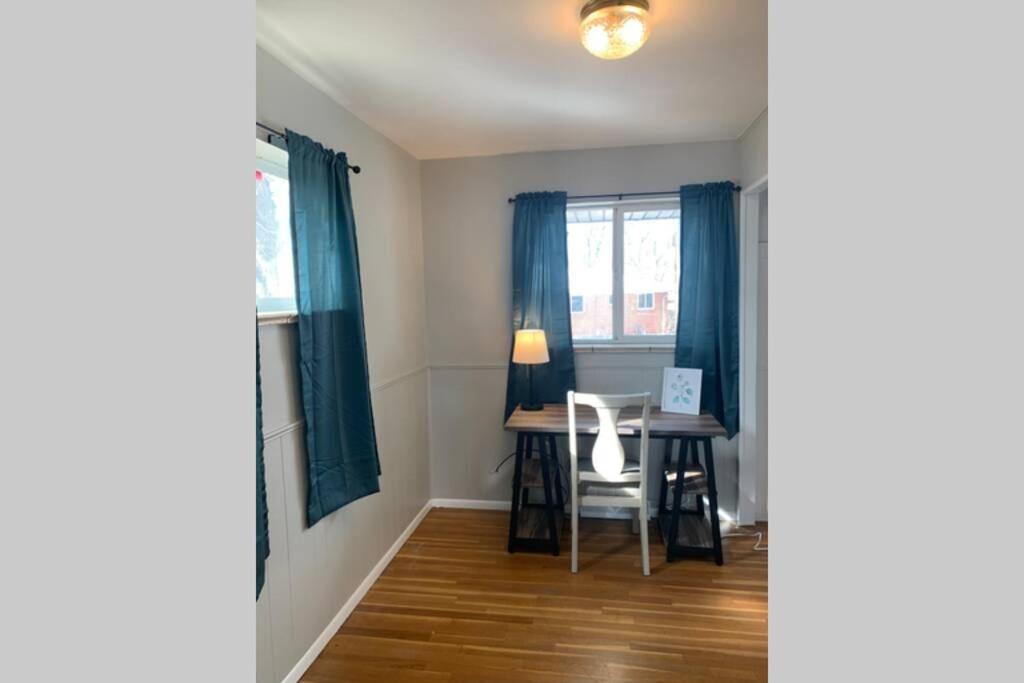 3 King Beds + Bunk Beds On Broadway Villa Литълтън Екстериор снимка