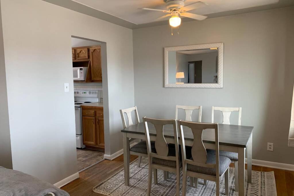 3 King Beds + Bunk Beds On Broadway Villa Литълтън Екстериор снимка